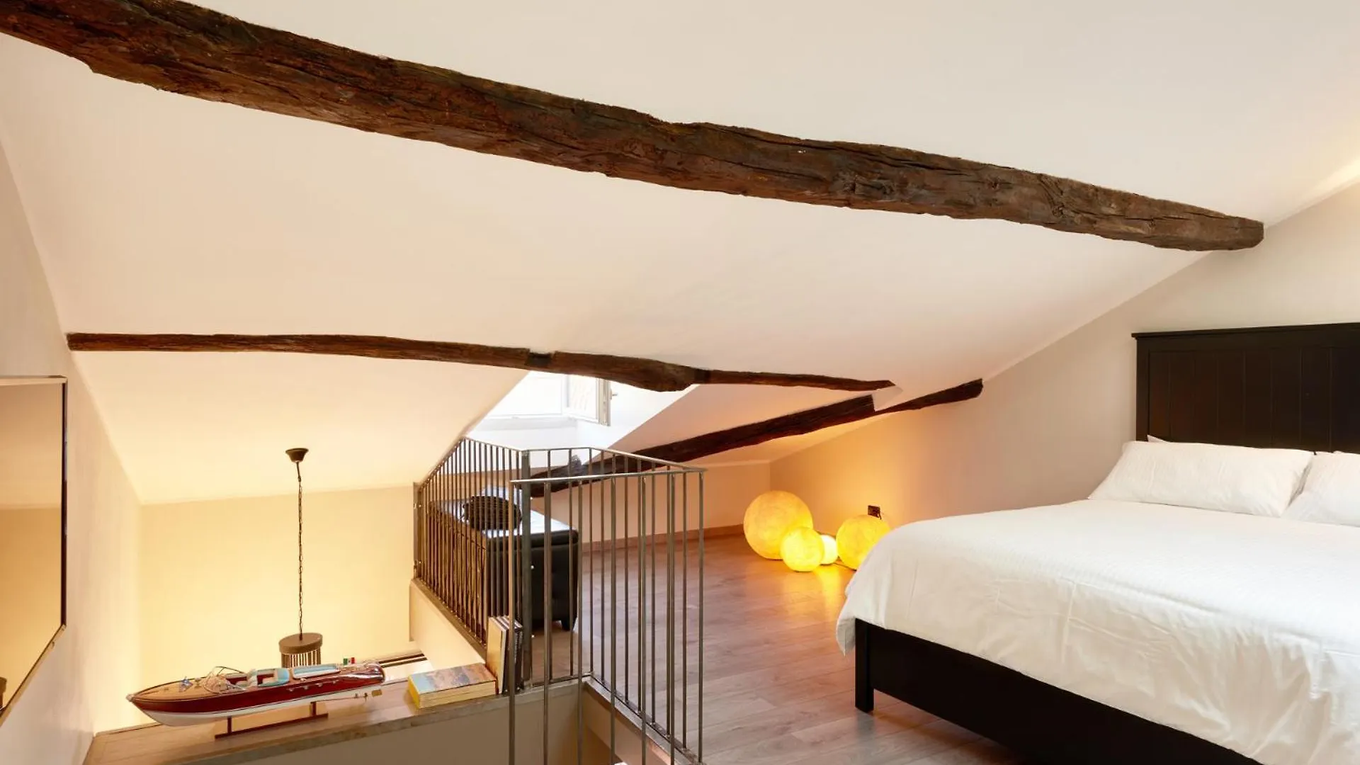 21 Lake Sweet Home Como Apartamento