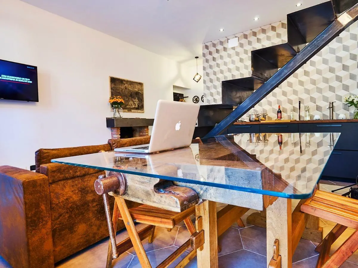 21 Lake Sweet Home Como Apartamento